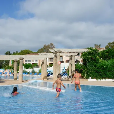 Résidence Les Parcs De - Maeva - 4 Personnes - Sélection Mae-7504 Appartement Grimaud